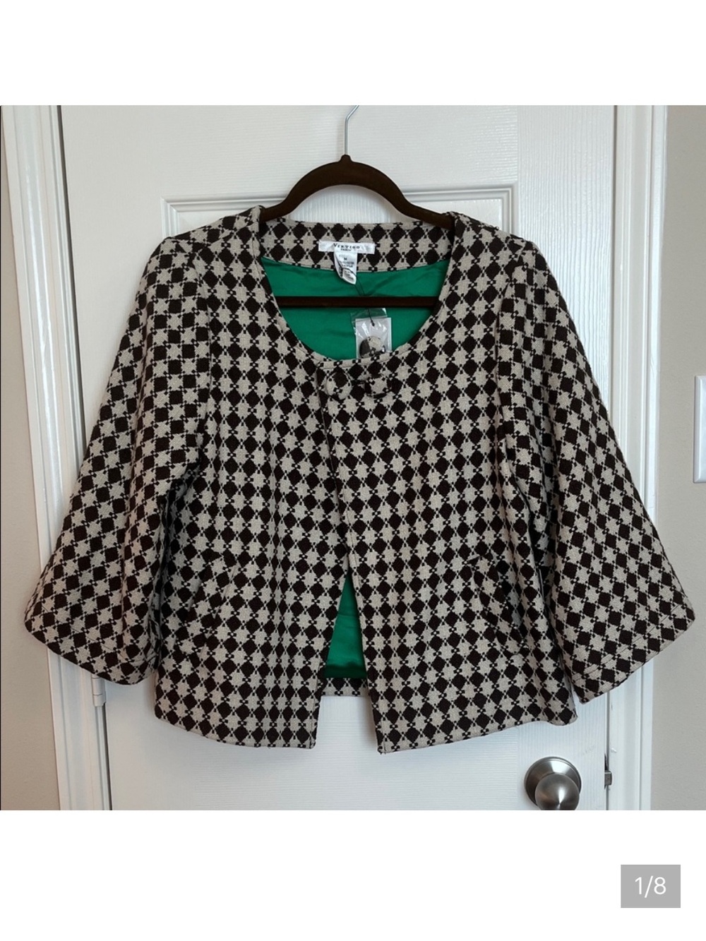 NWT Vertigo Paris Crop Jacket